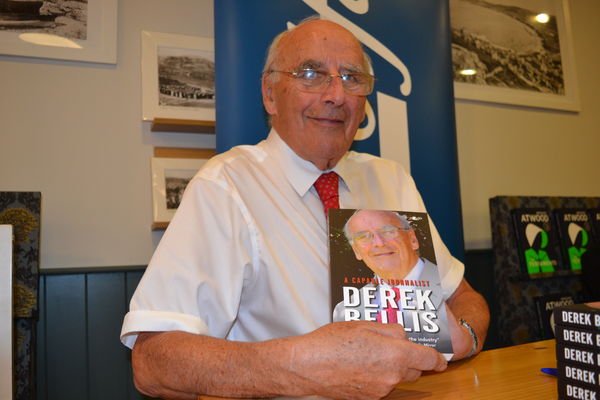 A picture of 'Derek Bellis'